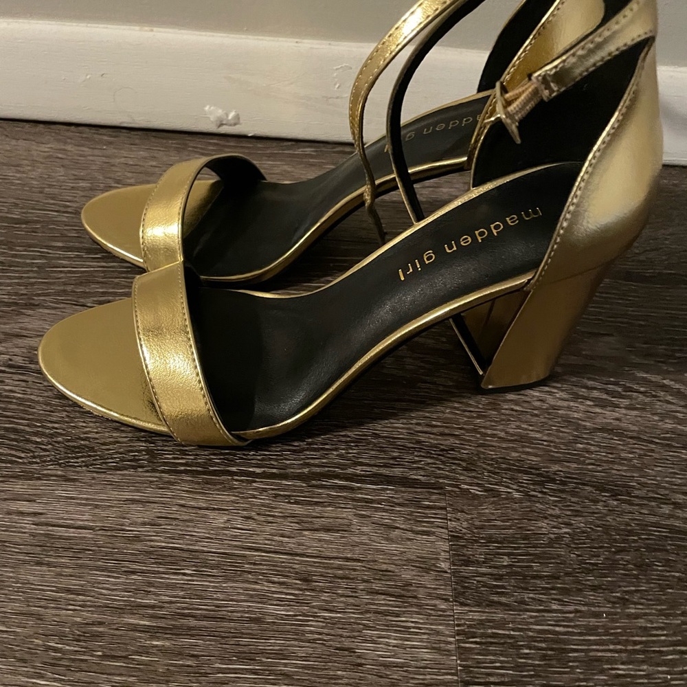 Unworn gold heel sandals